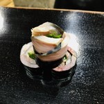 日本橋蛎殻町 すぎた - 〆鯖 大葉 ガリの巻き1
