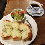 カフェ東亜サプライ - ピザトースト(ミニサラダ付)のセット