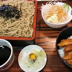 Iroriyaki To Soba No Mise Ueda - Ａざる(鶏カツ丼) 970円