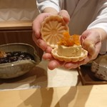 銀座 しのはら - フォアグラ最中あんぽ柿