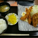 Suita Sabisueria No Borisen Sunakkukona - 吹田定食890円（税込）