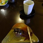 定山渓第一寶亭留　翠山亭 - 専用のラウンジで茶菓をいただきながら，チェックイン