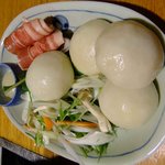 定山渓第一寶亭留　翠山亭 - 鍋：じゃが豚団子鍋．