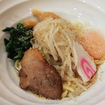 九里林 - 料理写真:温玉まぜそば