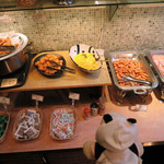 ヴィアイン - ちびつぬ「洋食もいいわね～」
      