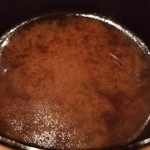 鮨 さかい - (21)赤出汁(赤鯥の出汁)
      赤鯥のアラで出汁を取られたそうです。
      生臭さが無いので、多分一度焼いてから出汁を取られているのだと思います。
      丁度良いコクと深みで嬉しいです。