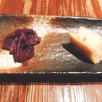 新洋食 KAZU - 前菜  紫白菜の酢味噌和え  ツナのケーキ