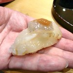 小松 弥助 - 平目 エンガワ、梅肉、すだち