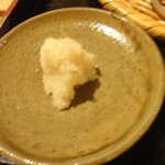 手碾そばの薬味（おろし辛味大根）