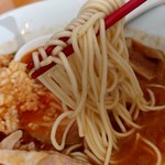 らーめん食堂 ゆうき屋 - 【2018.11.16(金)】エビ白湯ラーメン(並盛・150g)900円の麺
