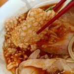 らーめん食堂 ゆうき屋 - 【2018.11.16(金)】エビ白湯ラーメン(並盛・150g)900円のおこげ