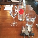 ブリコラージュ ブレッド アンド カンパニー ダイニング・カフェ - セットドリンクに、奥会津金山産の天然炭酸水をお願いしました。天然の軟水の炭酸水だから、甘みがほのかに感じられる弱めの炭酸がいいですね☆お食事に合わせてぴったり。20181116