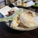 平野屋 - 野菜の天婦羅　万願寺唐辛子　生麩　丹波の栗　エリンギ　蓮根