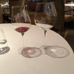 レ セゾン - 同じワインをバルーングラスに変えてもらうとより香りが立ってきた