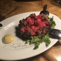 カルネジーオ イースト - 