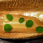 神保町 傳 - 鰻を煮たものを、ふっくら焼き上げています