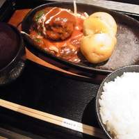松阪牛WHAT'S 京都室町店 - 松坂牛鉄板ハンバーグランチ