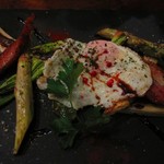 ラ フルール ド スリジエ - 仙台曲がり葱と自家製ベーコンのロースト～目玉焼きのせ～
