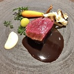 sincere - 蝦夷鹿の炭火焼き 根セロリのピュレ アマゾンカカオのソース2