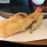 手打ち蕎麦と酒 佳蕎庵 - 海老一尾と野菜３種のそば