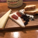 ボケリーア - スペインチーズ盛り合わせ