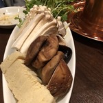 福満苑 鼓楼 - キノコと豆腐、野菜