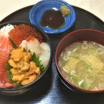 定食 めし屋 - 181112月　北海道　定食めし屋　11時まで限定海鮮四品丼＋うに1,300円＋800円で2,100円