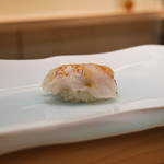 鮨 なんば - かわはぎ肝を中に