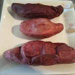 宮崎ハニーイモ - 焼き芋100g130円。みつみつ、安蜜、ハニーイモ