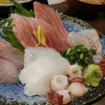 千代の追風 - ほうぼう、中トロ、活たこ、真鯛