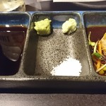 甲州焼肉　奏 - 醤油、わさび、塩、ポン酢でいただきます