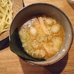 つけ麺屋 やすべえ - コクが有る醤油系つけ汁