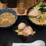 舎鈴 キュービックプラザ新横浜店 - 野菜つけ麺とお得三点盛