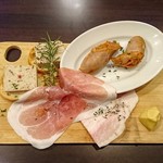 魔術師の肉料理とワイン ミスターヨーロッパ - 