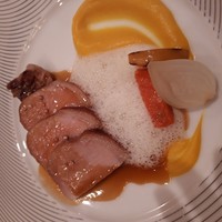 アルピーノ - 豚のグリル　カボチャのソースカプチーノ仕立て
                  お肉料理は牛が豚から選びます。
                  パパは豚にしました。ハムのようだった、とのこと。