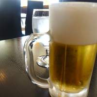 ビストロケンヂ - まずは生ビール♪