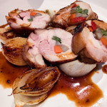 伊勢角屋麦酒 - 冬野菜を巻いた照り焼きチキン(税別\800)