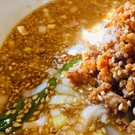 Shan Hai Mi - 担々麺のアップ