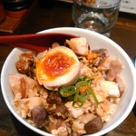 らーめん 鶏喰 - 味玉のせラー油たっぷり