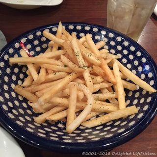 IKEBUKURO Cafe＆Dining Pecori - ガーリックフライドポテト