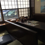 百鳳苑 - 店内テーブル席