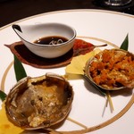 GINZA JOTAKI - 陽澄湖産特級上海蟹の雄雌姿蒸し～鎮江香酢～