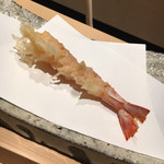 にい留 - ●車海老二本 とても軽い衣。ここで、心がもっていかれました。 塩、天つゆで。