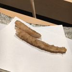 にい留 - ●山牛蒡 牛蒡の天ぷらは好きなんですが、山牛蒡の天ぷらは初めて。 牛蒡独特の香りが口の中に広がりました。