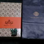 栗庵風味堂 - おしゃれな包装