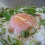 お好み焼き たんぽぽ - 半熟目玉焼き♪
