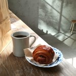 ブリコラージュ ブレッド アンド カンパニー - パンオショコラもコーヒーも、おいしかったなぁ・・( ￣-￣) 遠い目　20181118　どんどん食べたくなるのを、秋のせいにして食べるよ(笑)