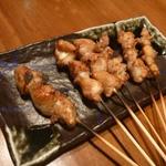 とり焼 番鳥 - ヒップ、軟骨　１串９０円