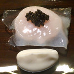 エニェ - ホタテのラビオリ トシノ風味 キャビアとカリフラワー