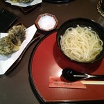 元祖 田丸屋 - 鮪節と昆布の極めうどんと舞茸天ぷら
